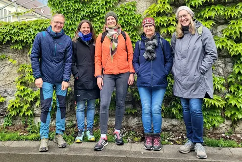 © Stefan Pfister / RKW Bayern e. V. RKW Bayern Team vor dem Walchenseekraftwerk